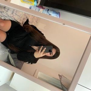 Meet your Posher, Nyya